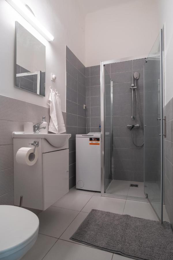 Very Central 1-Br Apt With Patio Budapeste Exterior foto