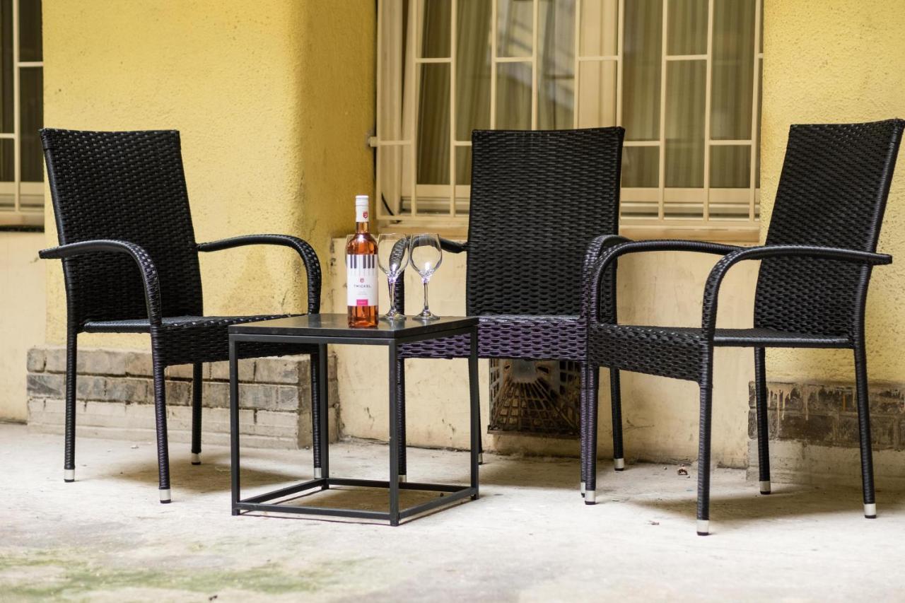 Very Central 1-Br Apt With Patio Budapeste Exterior foto